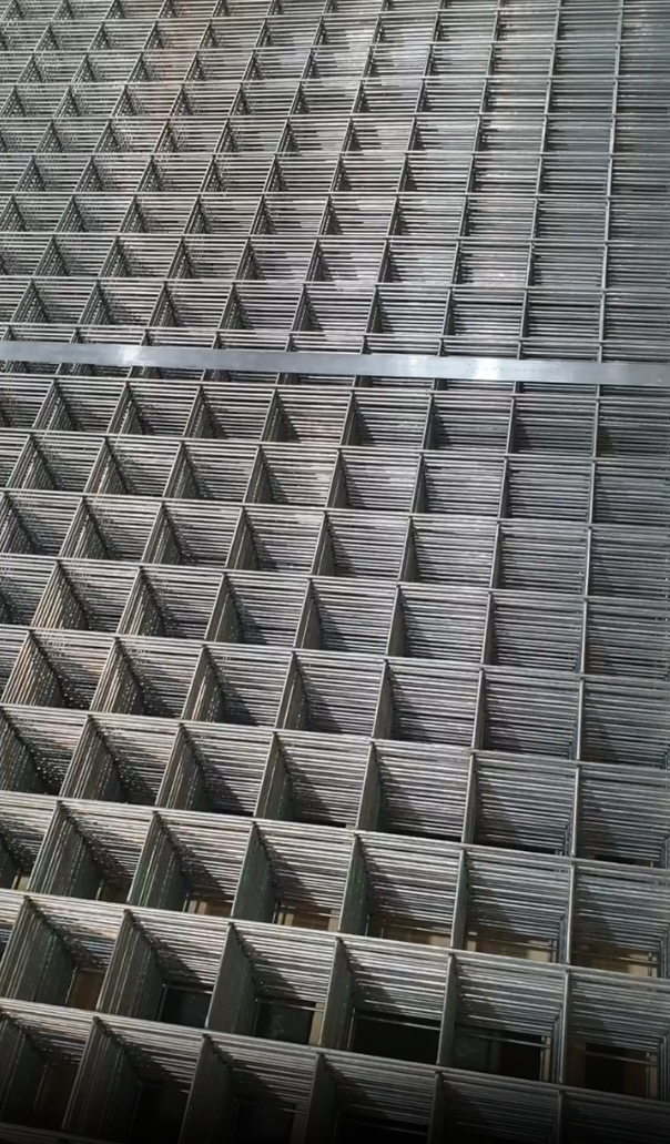 Отгрузка панелей из сварной сетки